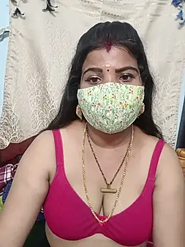 Devi_Tina Adlı Modelin Canlı XXX Sohbeti
