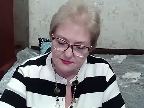 Renata62011's Live XXX Chat