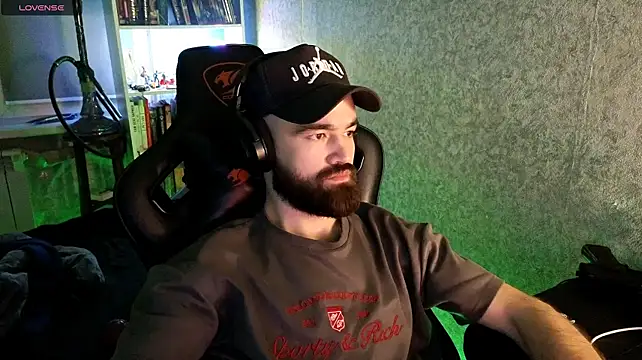 XXX chat uživo modela _Serious_Man