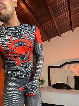 Samir_bear live XXX chat