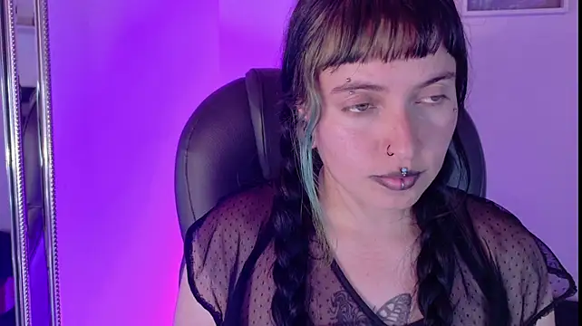 Chat +18 de EmaaSmith ao vivo