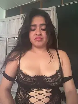 EmilyNoir1のライブXXXチャット