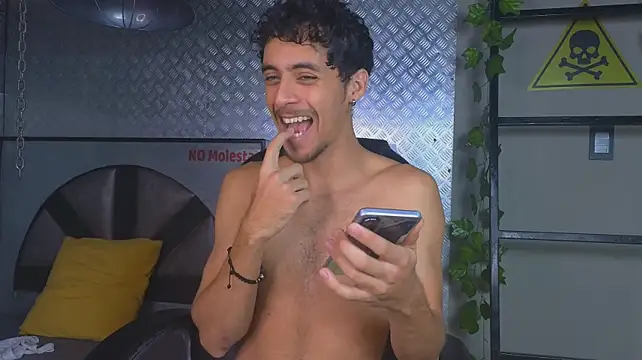 Jeey_Been Live XXX chat