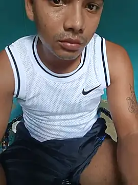 bradboy_Pigpisscum Webcamshow