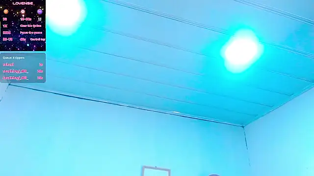 צ'אט XXX בשידור חי של candy_lux_