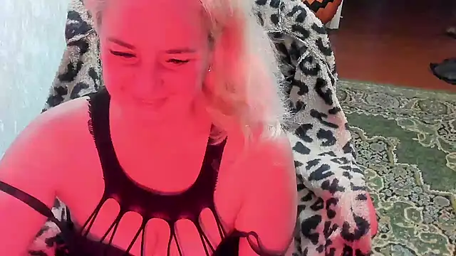 Cutie_BlondのライブXXXチャット