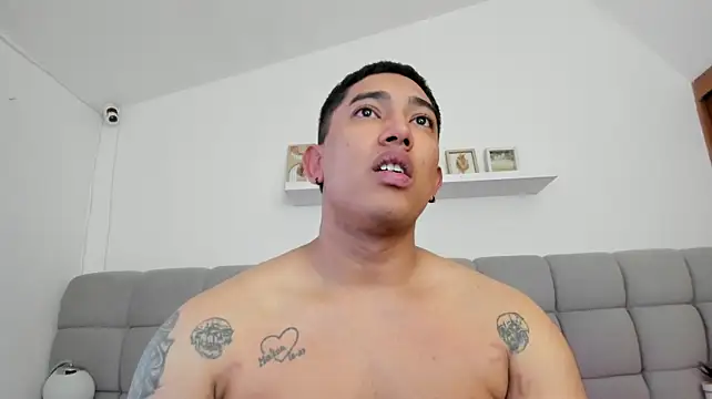 แชท XXX สดของ erotic_sins