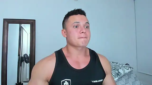 XXX chat uživo modela KingLevi01
