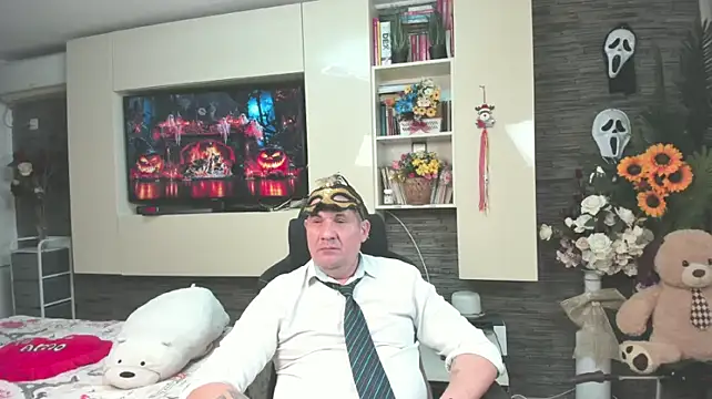 SpartacusDaddy48 Adlı Modelin Canlı XXX Sohbeti