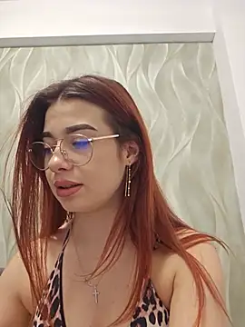 RedHeadFoxy Live XXX-Chat
