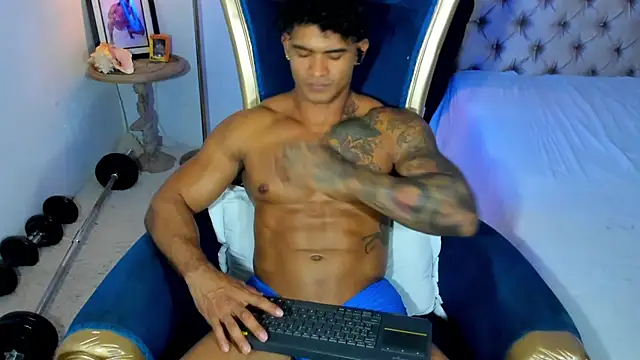 antonio__444 Live XXX-Chat