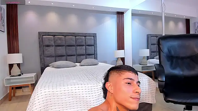 Chat +18 de Joshuadiorr ao vivo