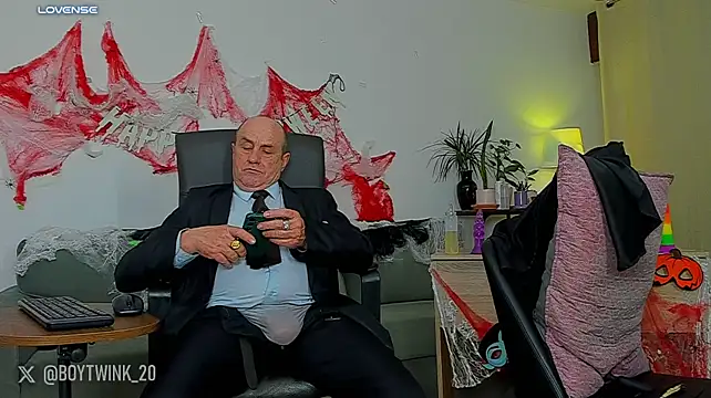masterboy50 লাইভ XXX চ্যাট
