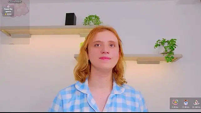 seraphine_star Adlı Modelin Canlı XXX Sohbeti