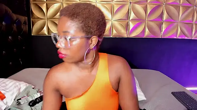 connywellss Chat XXX live