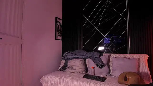 ChrisWells Live XXX-chat
