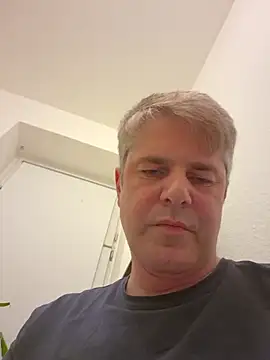 naugthyhotman webkamerás műsora