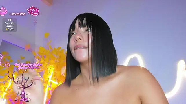 ZoeBruneet's Live XXX Chat