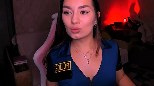 צ'אט XXX בשידור חי של Swee_Alicee