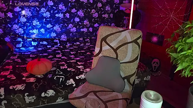 Chatroom XXX en direct de Vuitton