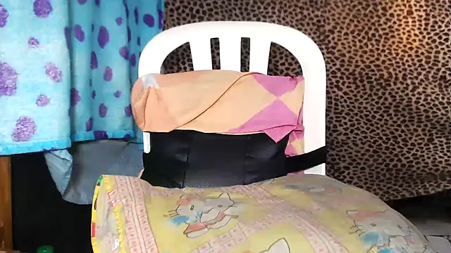 mike_ross11 élő XXX-chatje