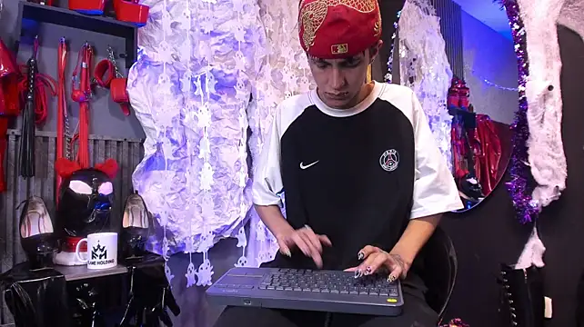 MikeHunteer Chat XXX in diretta
