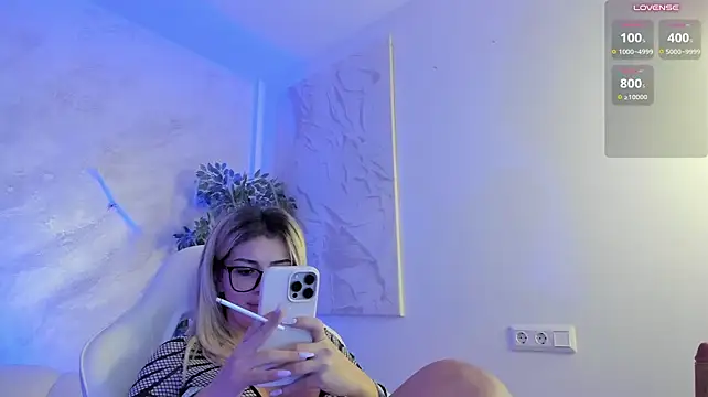 צ'אט XXX בשידור חי של lissababe1