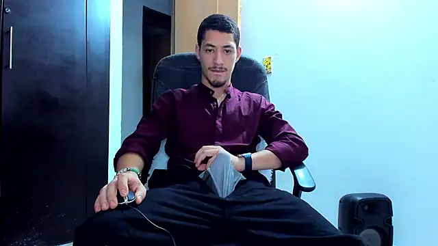 Chandler_ken's Live XXX Chat