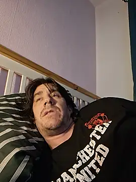 Jizzma13 Live XXX Chat