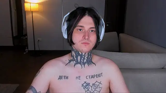 Chatroom XXX en direct de _torfin_