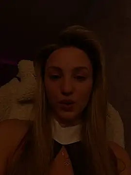 Mally_Say Chat XXX in diretta