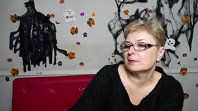 Živý XXX chat EmiliaGree