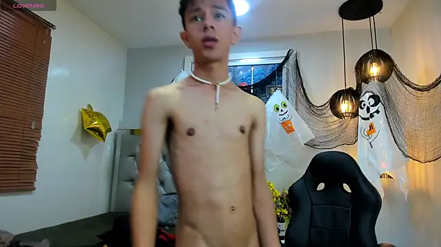 fem_danny7 Adlı Modelin Canlı XXX Sohbeti