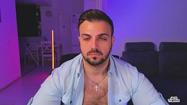 Jace_Thorne Adlı Modelin Canlı XXX Sohbeti
