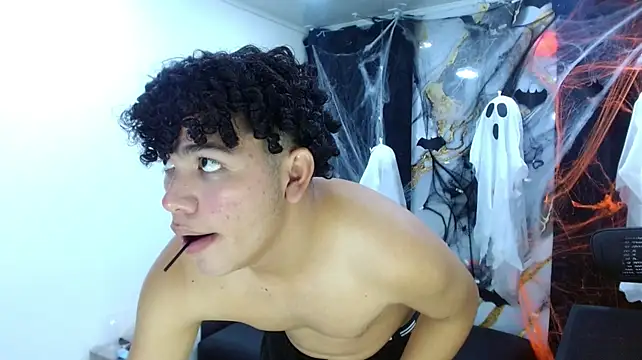 ThiagoVipn Live XXX chat