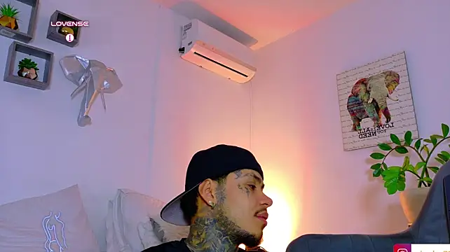 JordanSmiith_ লাইভ XXX চ্যাট