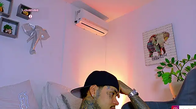 Chat XXX ao vivo de JordanSmiith_