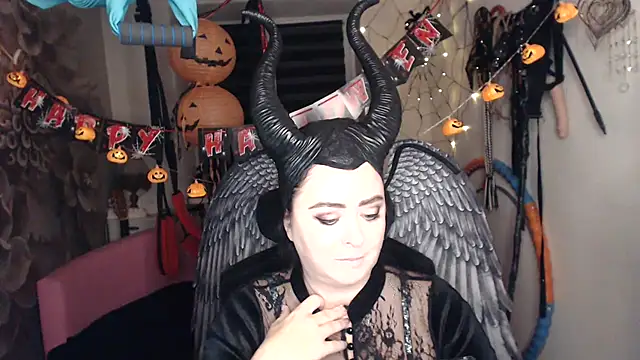 צ'אט XXX בשידור חי של MISSgoddessMARIA