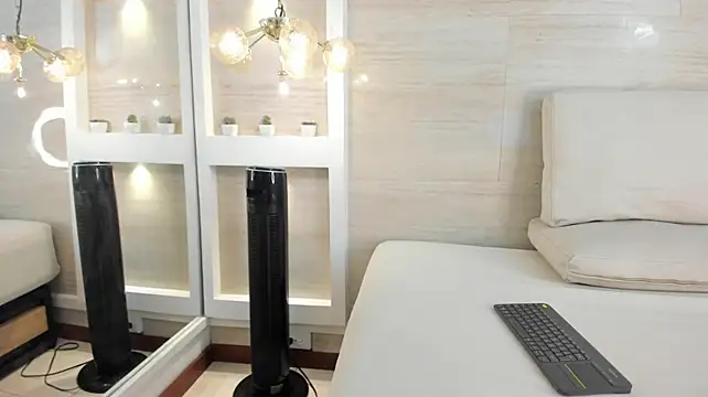 XXX chat uživo modela lexxi_miller