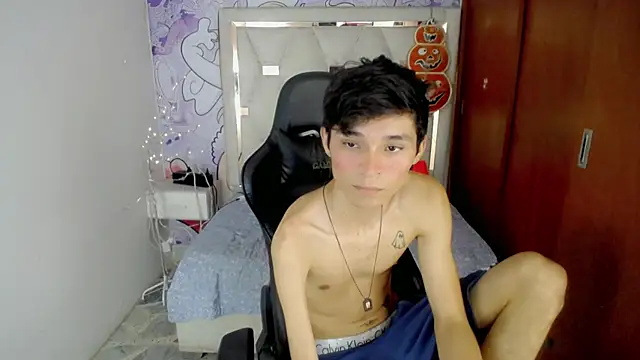 Westboyy_ XXX чат на живо
