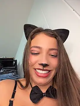 Hall_16 Chat XXX in diretta
