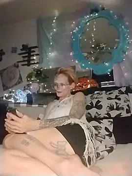 צ'אט XXX בשידור חי של ivylee31