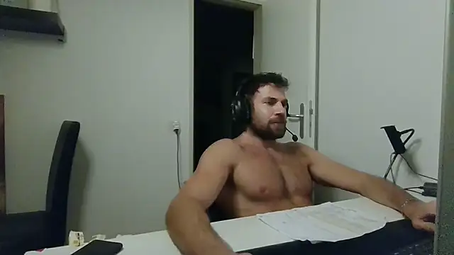 alpha-hunk Live XXX-Chat