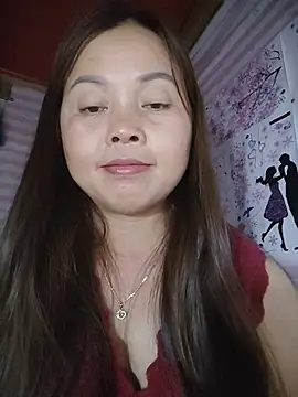 Yee_Yee1 Adlı Modelin Canlı XXX Sohbeti