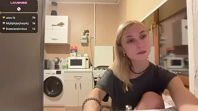 Онлайн чат XXX AngelJeni