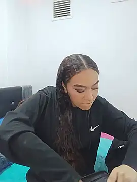 XXX chat uživo modela ritzabeth_daniel