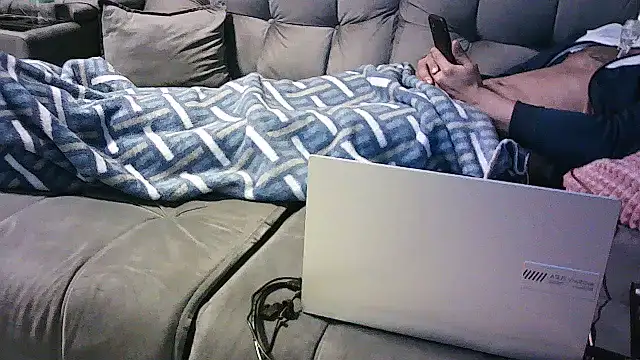 Lekezim live XXX chat