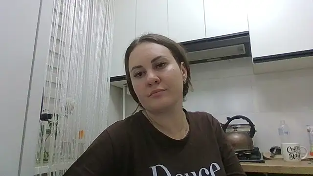 XXX chat uživo modela MeadowEyes