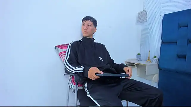 Sammyhot19 라이브 XXX 채팅
