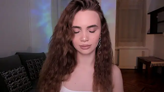 mellifluoustessss Chat XXX in diretta